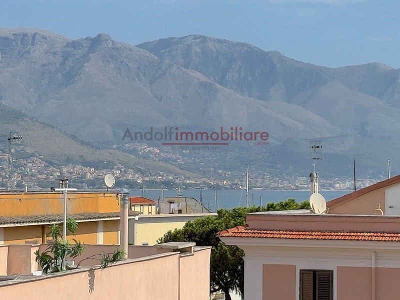 Appartamento in Vendita a Gaeta, 365'000&euro;, 100 m²