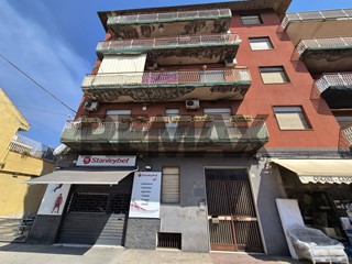 Quadrilocale in Vendita a Catania, 99'000&euro;, 113 m²