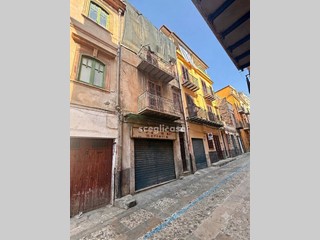 Trilocale in Vendita a Carini, 20'000&euro;, 68 m²
