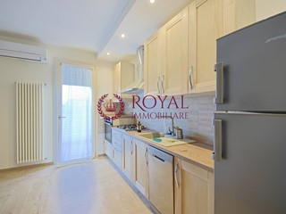 Appartamento in Affitto a Livorno, 1'400&euro;, 170 m²