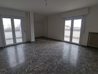 Appartamento in Vendita a Modena, zona Morane, 495'000&euro;, 215 m², con Box