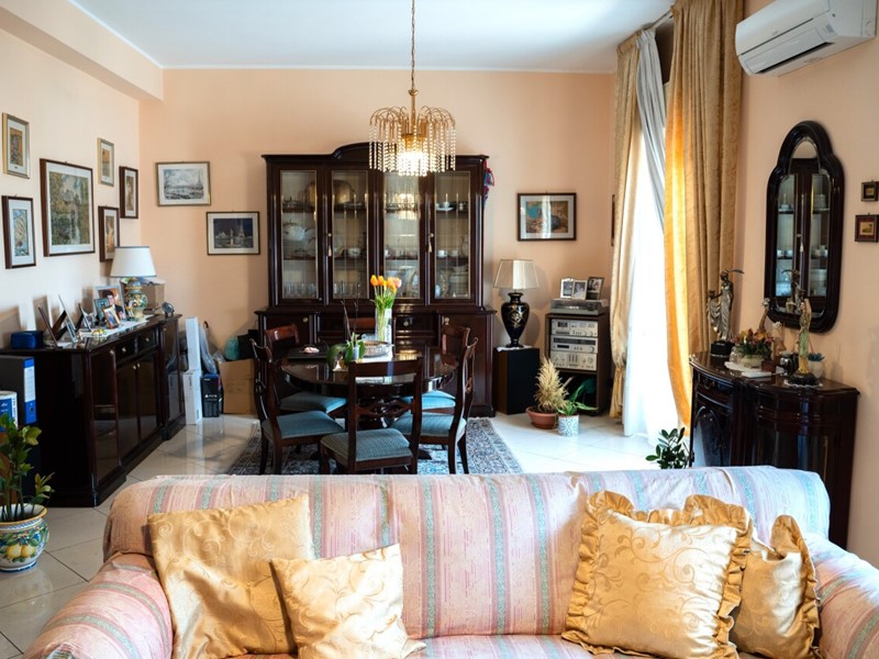 Appartamento in Vendita a Misterbianco, 167'000&euro;, 145 m², con Box