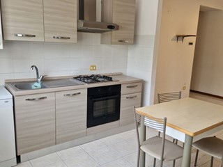 Trilocale in Vendita a Perugia, 115'000&euro;, 67 m², arredato