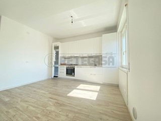 Trilocale in Affitto a Bassano del Grappa, 850&euro;, 80 m²