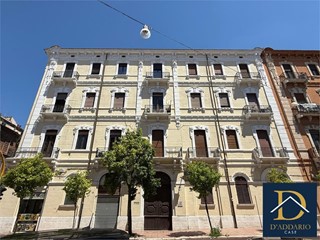 Appartamento in Vendita a Taranto, 210'000&euro;, 186 m²