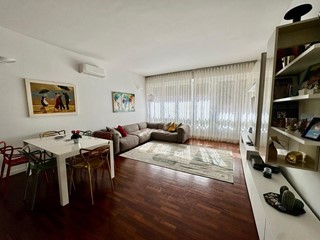 Appartamento in Vendita a Firenze, 630'000&euro;, 105 m², con Box