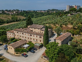 Quadrilocale in Vendita a Siena, zona Le Scotte, 200'000&euro;, 61 m²