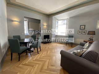 Trilocale in Affitto a Lucca, 1'350&euro;, 77 m², arredato