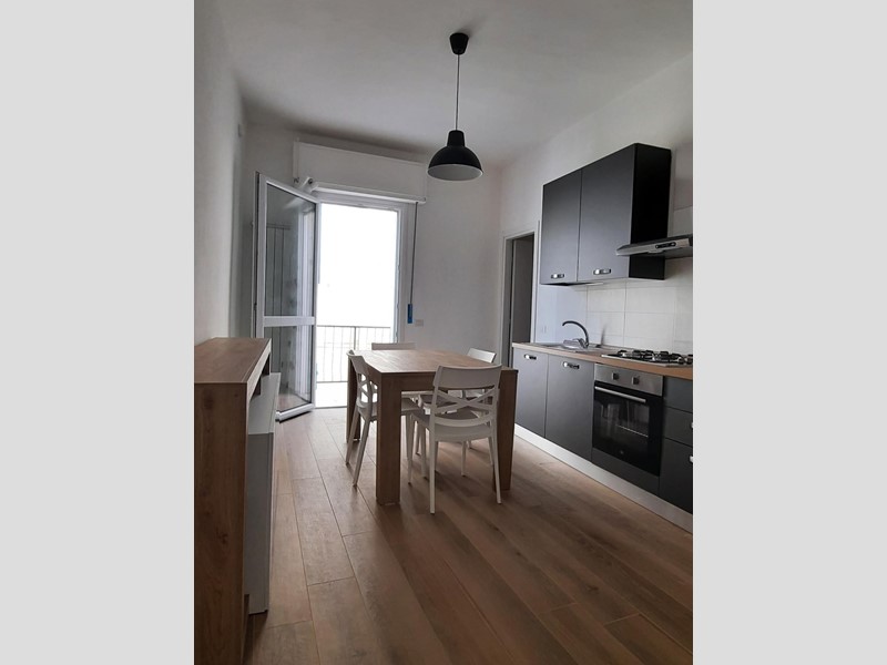 Appartamento in Affitto a Pisa, 1'560&euro;, 120 m², arredato