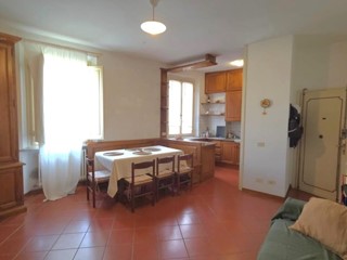 Quadrilocale in Vendita a Lucca, zona San Marco, 185'000&euro;, 90 m², arredato