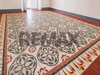 Appartamento in Vendita a Mirabella Imbaccari, 65'000&euro;, 300 m²