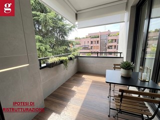 Quadrilocale in Vendita a Saronno, 290'000&euro;, 160 m², con Box