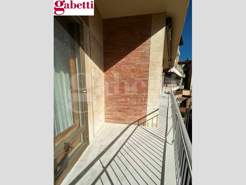 Appartamento in Vendita a Siena, 530'000&euro;, 173 m²