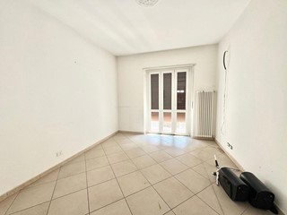 Trilocale in Vendita a Grugliasco, 119'000&euro;, 75 m²