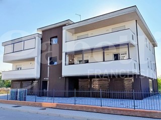 Trilocale in Vendita a Sant'Agata Bolognese, 280'000&euro;, 100 m², con Box