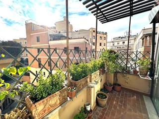 Quadrilocale in Vendita a Roma, 620'000&euro;, 100 m²