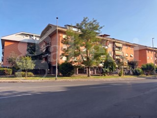 Trilocale in Vendita a Latina, 228'000&euro;, 104 m², arredato, con Box