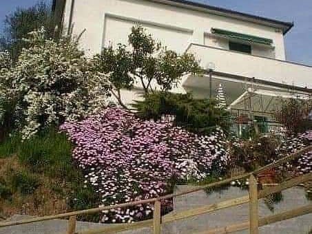 Appartamento in Vendita a Sestri Levante, 299'000&euro;, 99 m²