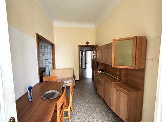 Appartamento in Vendita a Savona, zona FORNACI, 198'000&euro;, 85 m²