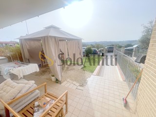 Quadrilocale in Affitto a Montefano, zona Osterianuova, 550&euro;, 77 m²