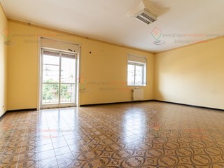 Quadrilocale in Vendita a Siracusa, zona Pizzuta Scala Greca, 115'000&euro;, 143 m²