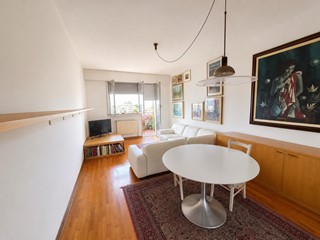 Appartamento in Vendita a Lucca, zona Sant'Anna, 160'000&euro;, 110 m², arredato