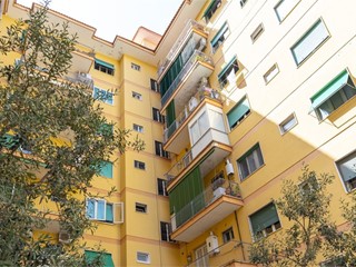 Trilocale in Vendita a Napoli, 280'000&euro;, 74 m²
