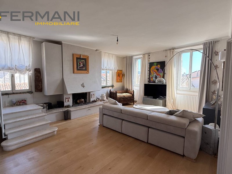 Quadrilocale in Vendita a Ascoli Piceno, 395'000&euro;, 171 m²