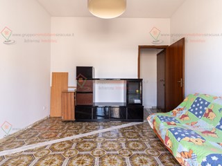 Quadrilocale in Vendita a Siracusa, zona Belvedere CittÃ  Giardino, 75'000&euro;, 102 m²
