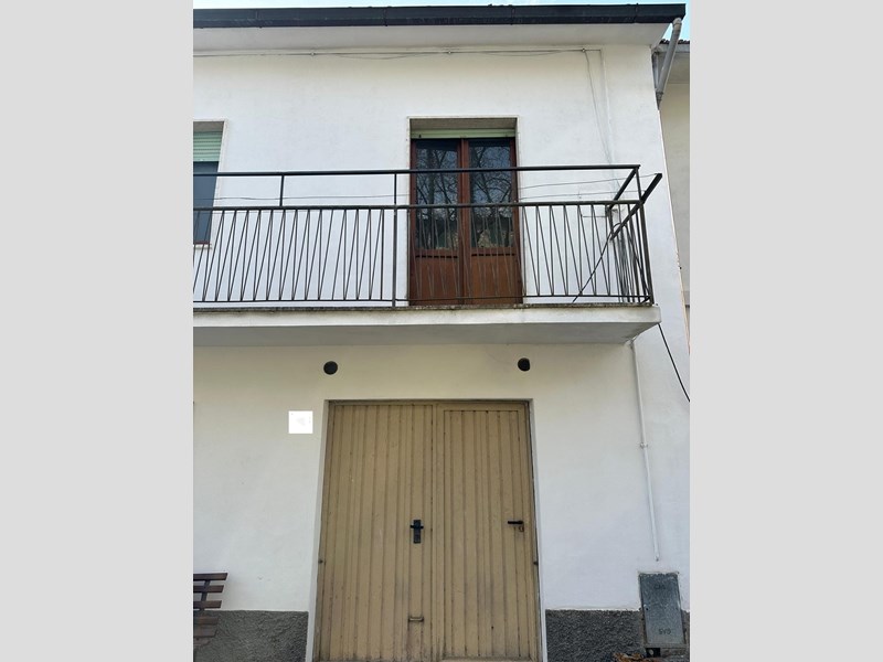 Quadrilocale in Vendita a Sovicille, 150'000&euro;, 128 m², con Box