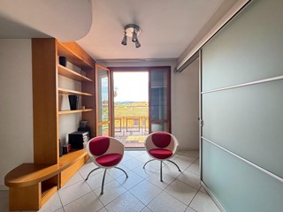 Quadrilocale in Vendita a Castelfranco di Sotto, 135'000&euro;, 80 m², arredato, con Box