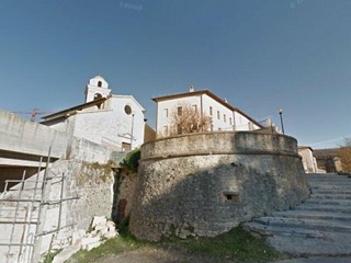 Trilocale in Vendita a Sellano, 19'700&euro;, 107 m²