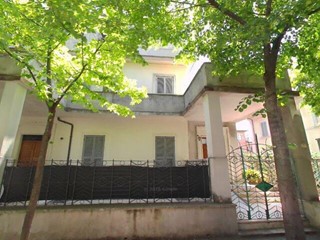 Quadrilocale in Vendita a Foligno, 150'000&euro;, 212 m²