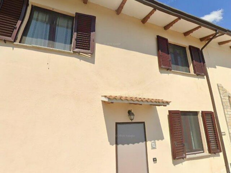 Trilocale in Vendita a Nocera Umbra, 40'800&euro;, 101 m²