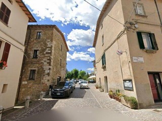 Trilocale in Vendita a Scheggia e Pascelupo, 33'413&euro;, 118 m²