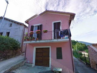 Appartamento in Vendita a Foligno, 15'000&euro;, 