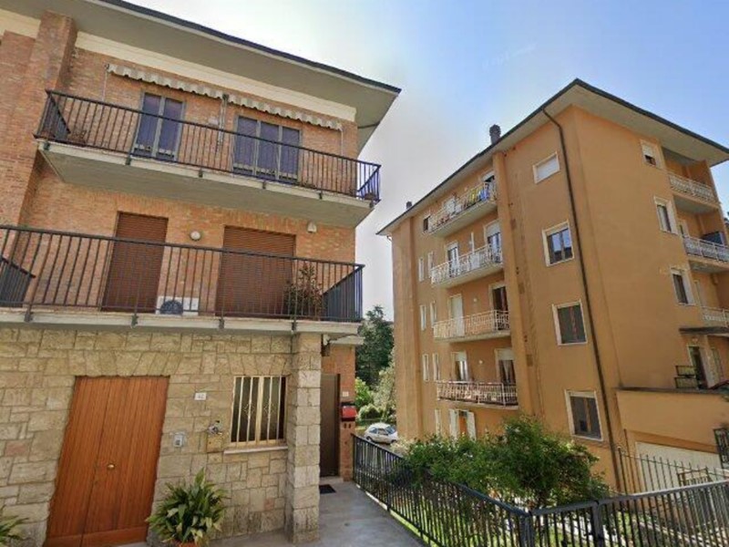 Trilocale in Vendita a Chianciano Terme, 144'000&euro;, 135 m²