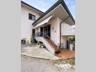 Trilocale in Affitto a Massa, zona Marina di Massa, 600&euro;, 55 m², arredato