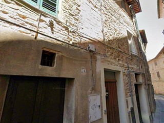 Appartamento in Vendita a Piegaro, 39'000&euro;, 106 m²