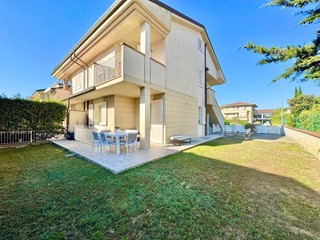 Appartamento in Vendita a Ponsacco, 270'000&euro;, 138 m²
