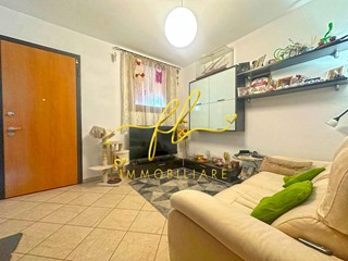 Quadrilocale in Vendita a Rosignano Marittimo, 160'000&euro;, 68 m², con Box