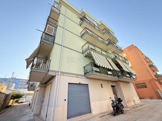 Quadrilocale in Vendita a Siracusa, 146'000&euro;, 146 m²
