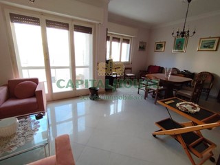 Trilocale in Affitto a Caserta, 750&euro;, 102 m²