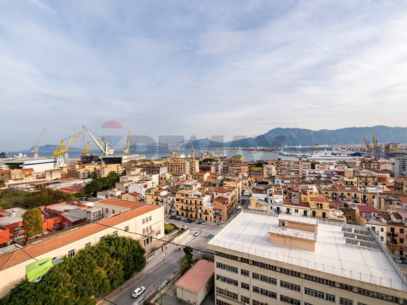 Quadrilocale in Vendita a Palermo, 210'000&euro;, 131 m²