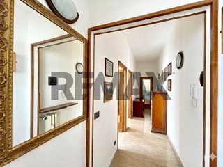 Quadrilocale in Vendita a Falconara Marittima, 105'000&euro;, 118 m²