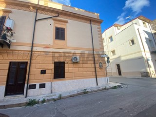 Appartamento in Vendita a Cinisi, 109'000&euro;, 95 m²