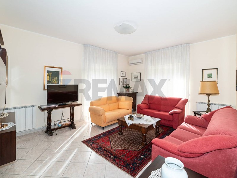 Trilocale in Vendita a Misterbianco, 160'000&euro;, 110 m²