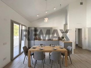 Trilocale in Vendita a Trieste, 390'000&euro;, 112 m²