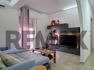 Appartamento in Vendita a Rosolini, 85'000&euro;, 146 m²