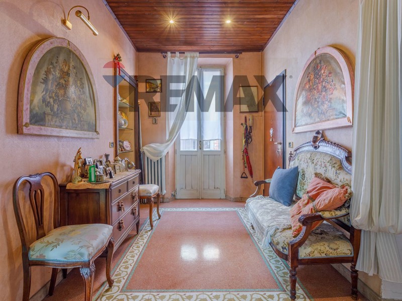 Trilocale in Vendita a Montechiarugolo, 135'000&euro;, 145 m²
